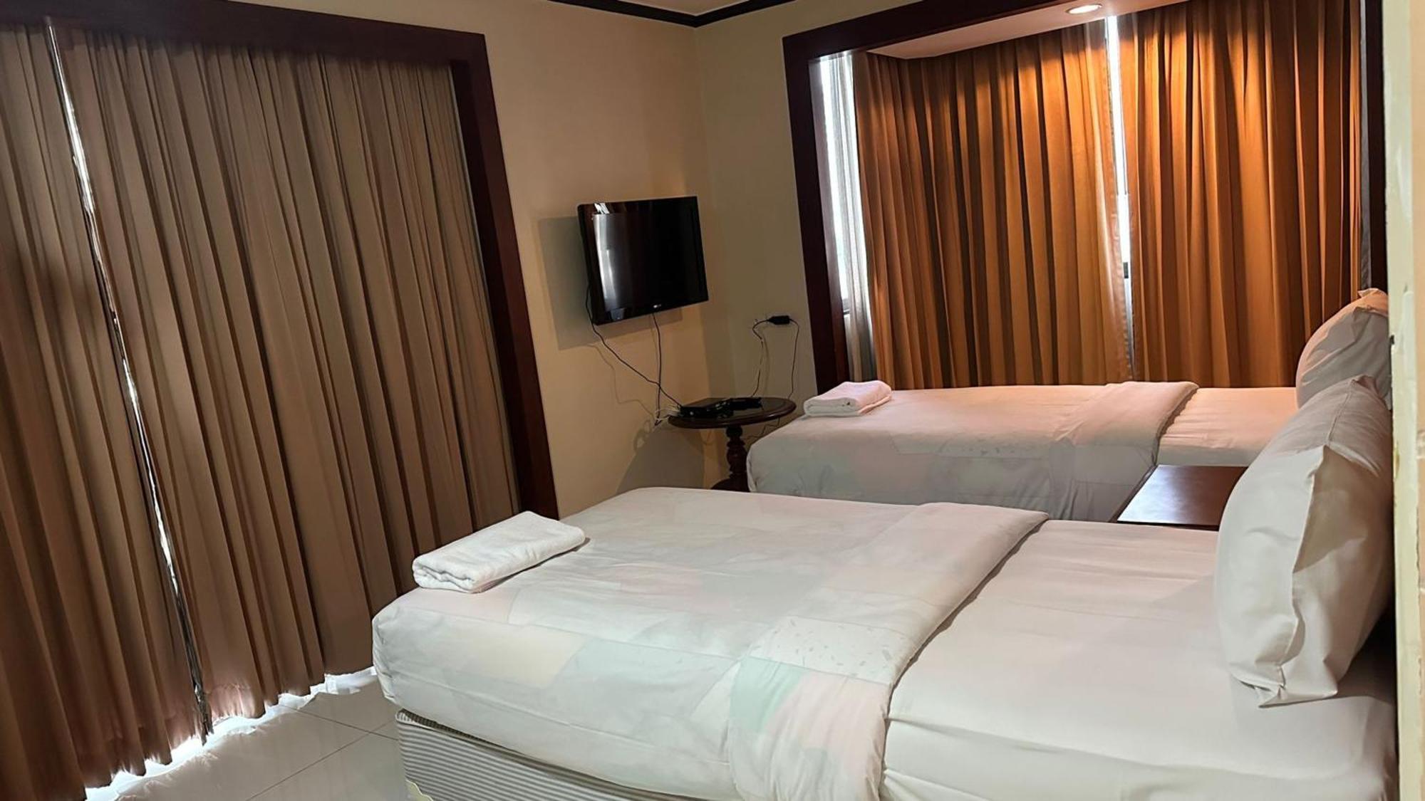Omni Tower Sukhumvit Soi 4 Direct Apartment Bangkok Exterior photo