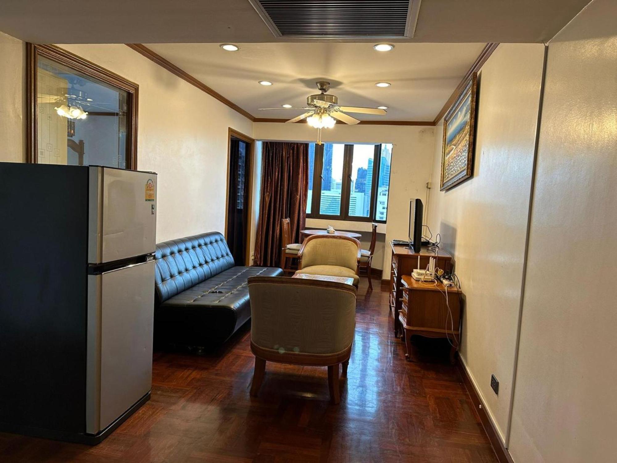 Omni Tower Sukhumvit Soi 4 Direct Apartment Bangkok Exterior photo